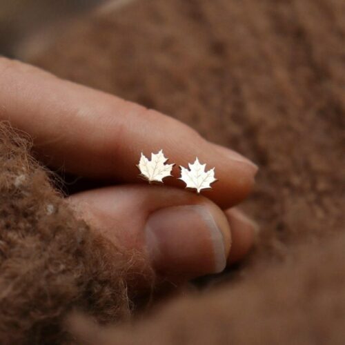 Mini boucles d'oreilles feuilles