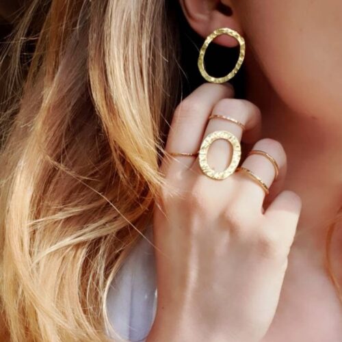 Bague ovale martelée