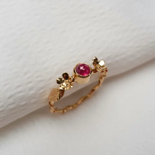 Bague marguerite et rubis