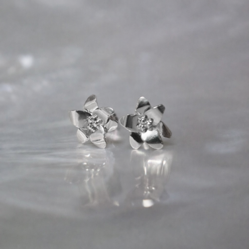 Boucles d’oreilles fleurs de lys en argent 925