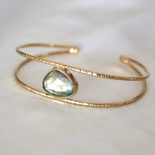 Bracelet martelé et topaze